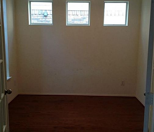 5th image of 4515 Marquis Ave