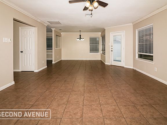 3rd image of 3021 Shady Creek Ln