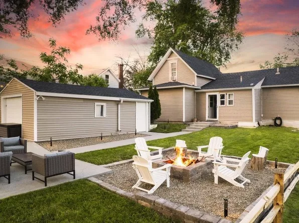 121 Kingsbury Ave, Ames, IA 50010