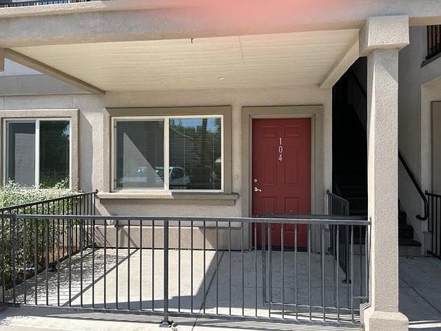 1st image of 634 9th St #104