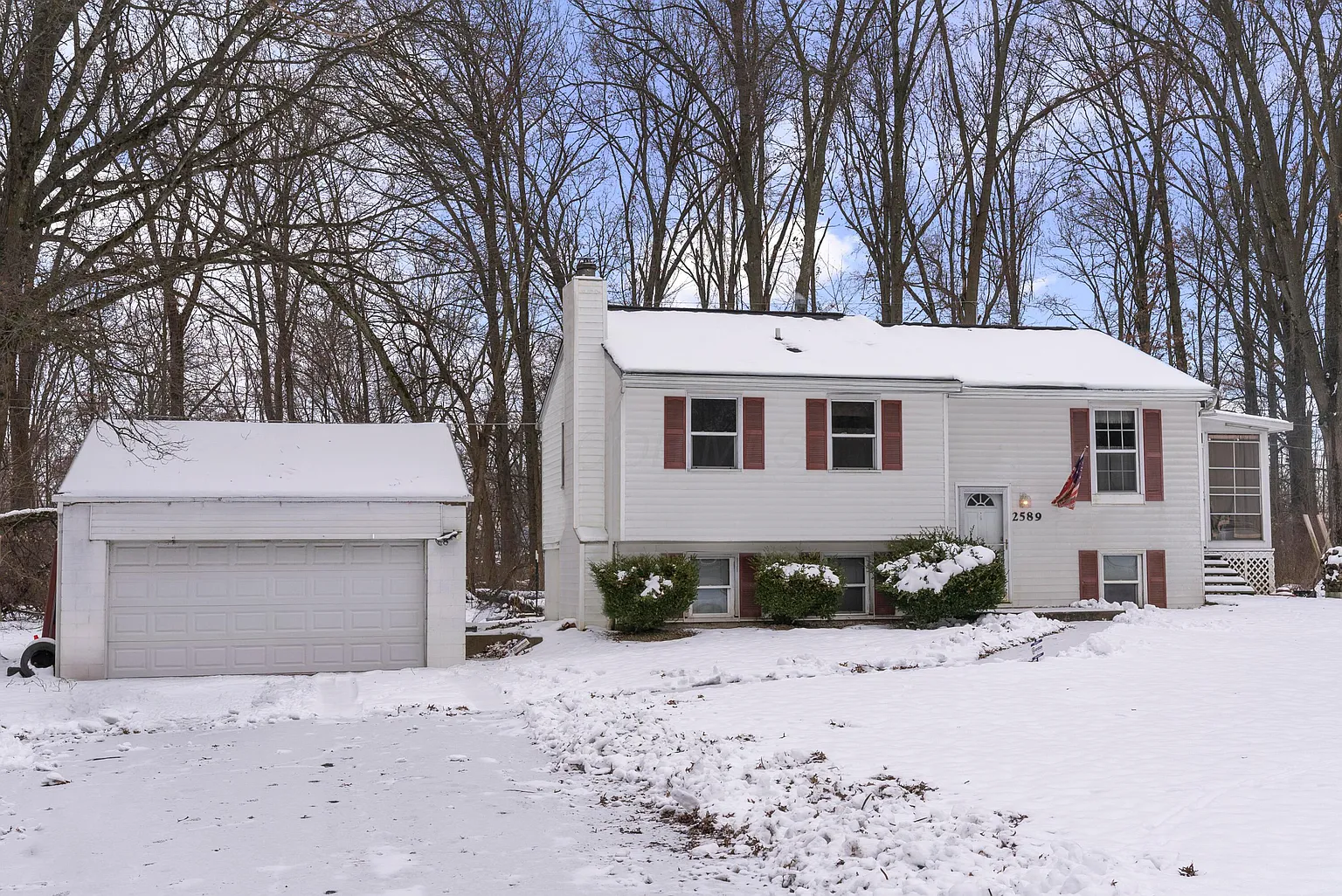 2589 Abington Rd photo 1