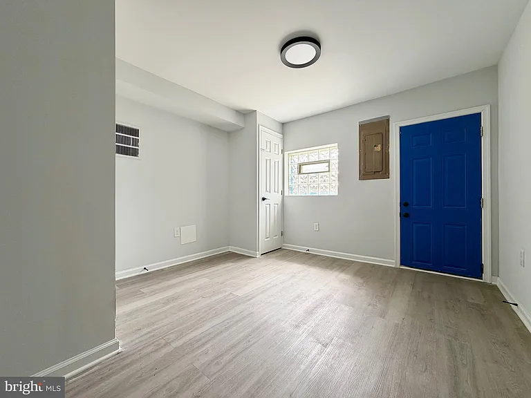 608 Oldham St — Photo 11