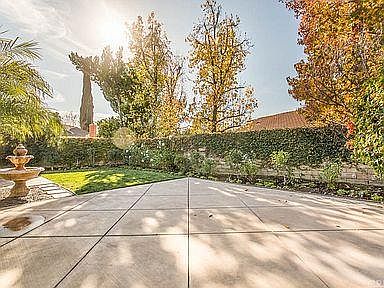 5th image of 2909B Sierra Dr