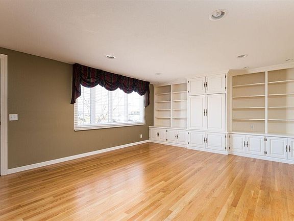 3rd image of 2409 Swift Blvd
