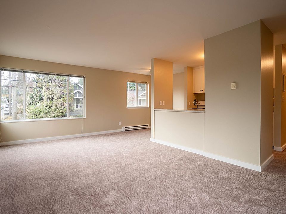 1st image of 6805 & 6811 Woodlawn Ave NE #1-110-36