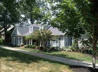 49 Club Forest Ln, Greenville, SC 29605