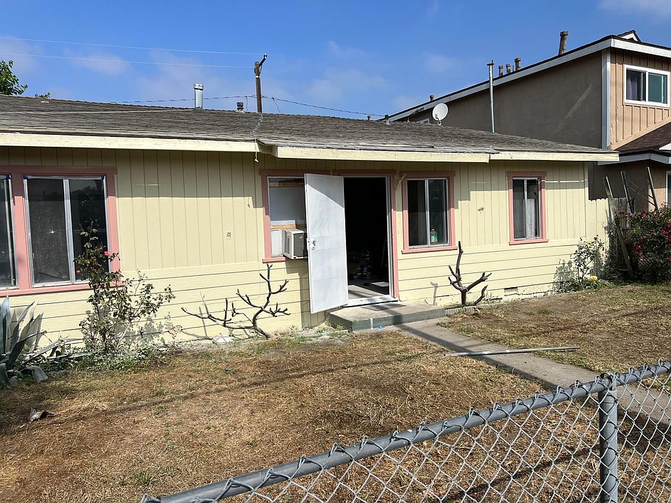 1st image of 20841 Pioneer Blvd