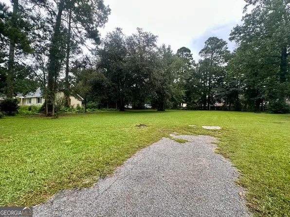 205 Dogwood Dr, Sylvania, GA 30467