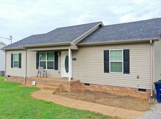 411 Bell St, Chapel Hill, TN 37034