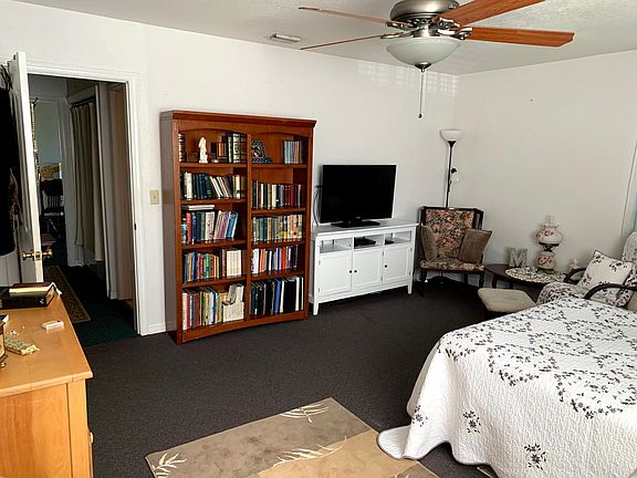 3rd image of 301 N Tubb St