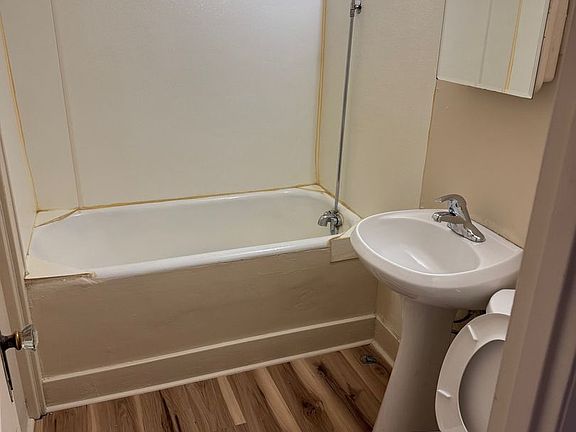 2nd image of 715 N 31st St APT 6