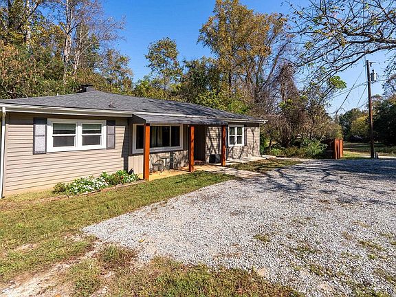 3rd image of 41 & 45 Emily Ln