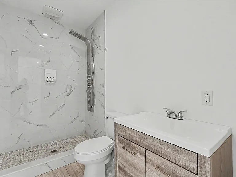1018 7th Ave S — Photo 24