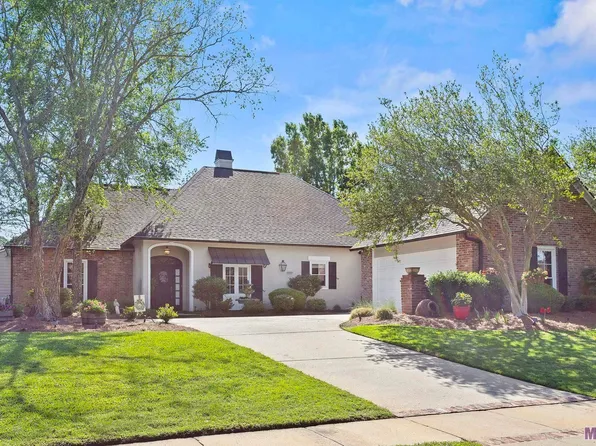 19226 N Trent Jones Dr, Baton Rouge, LA 70810