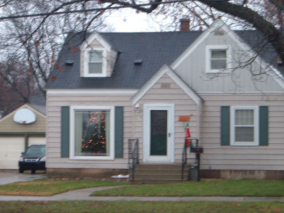 1st image of 1047 Alger St SE