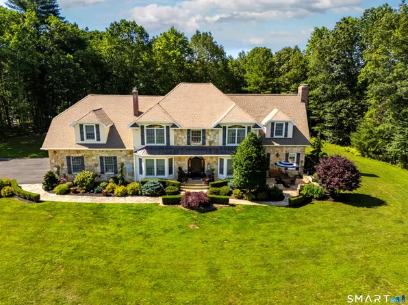 99 Carriage Lane, Roxbury, CT 06783