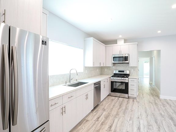 4th image of 6348 Goodland Pl