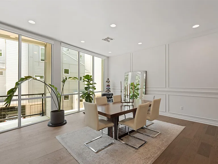 1500 Summit St #5 — Photo 11