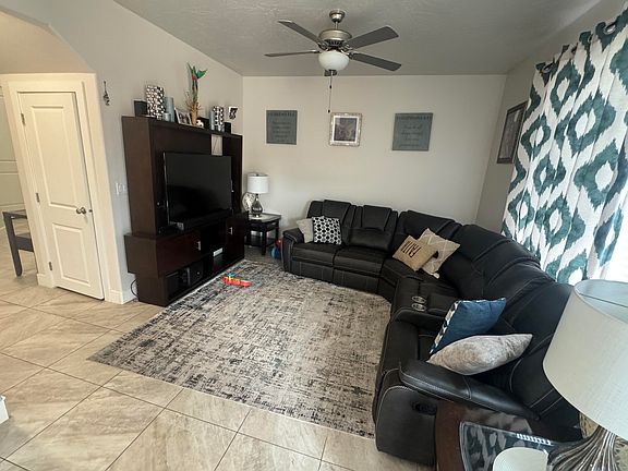3rd image of 1005 Tortoise Rock Dr #24