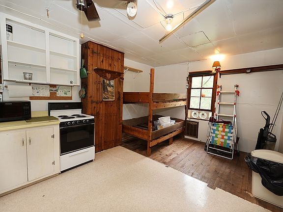 21st image of 16874 Trough Creek Dr