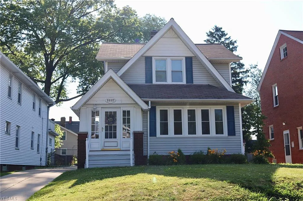 2227 Lincoln Ave photo 1