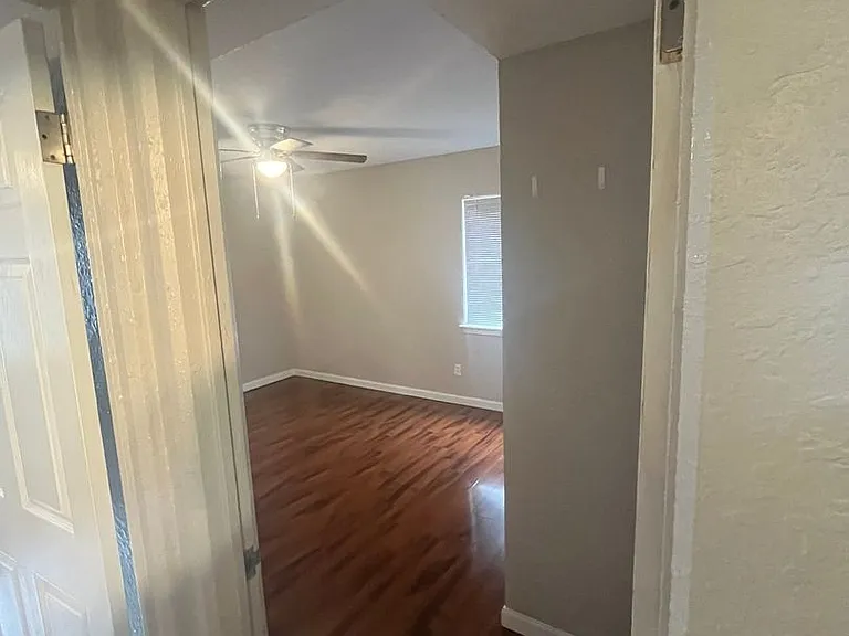 518 Hillsboro Ave — Photo 20