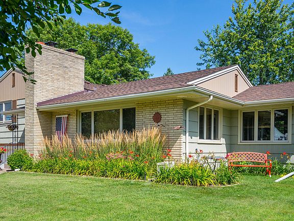 2nd image of 367 Edith Dr