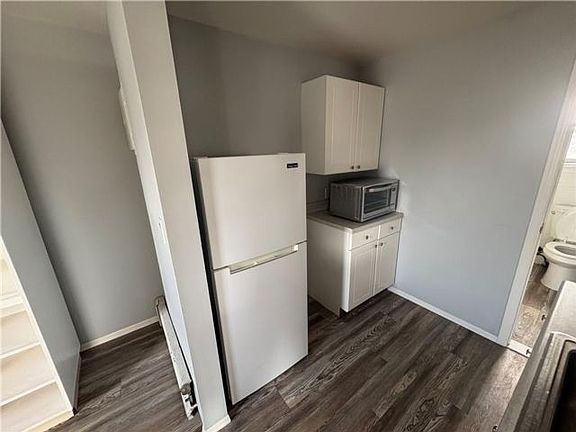 3rd image of 14642 15th Ave Floor 2