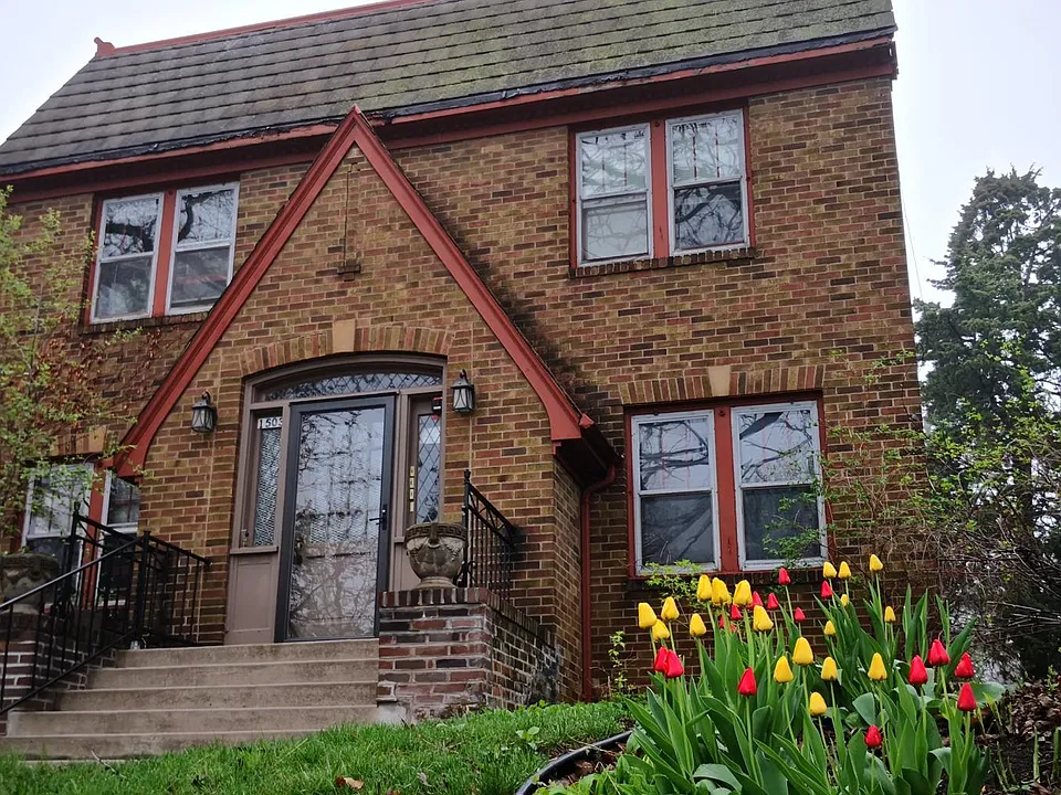 Saint Clair Ave