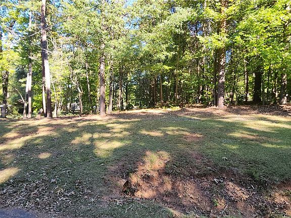 4th image of 62 Lazy St