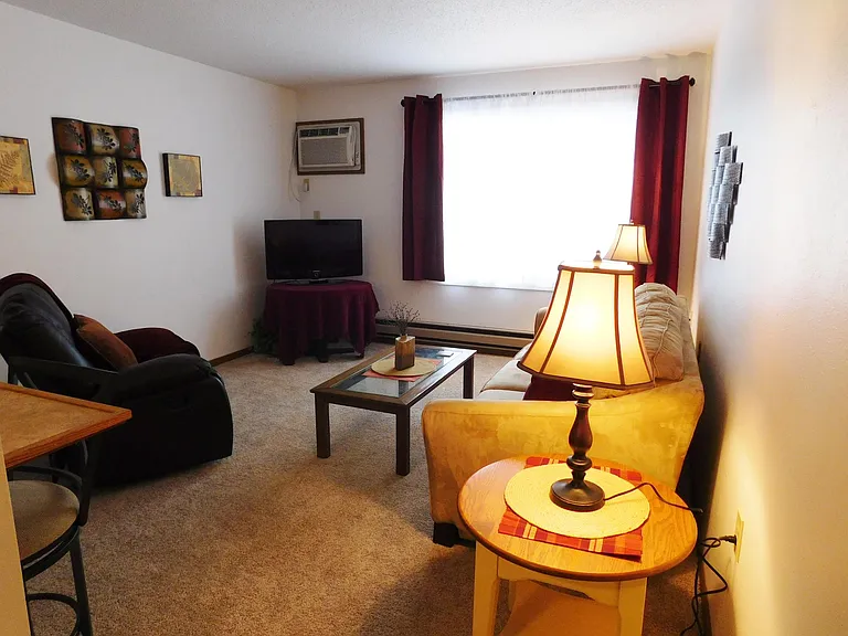 124 6th Ave #1 — Photo 2