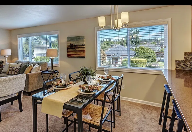 Edmonds Townhomes — Photo 2