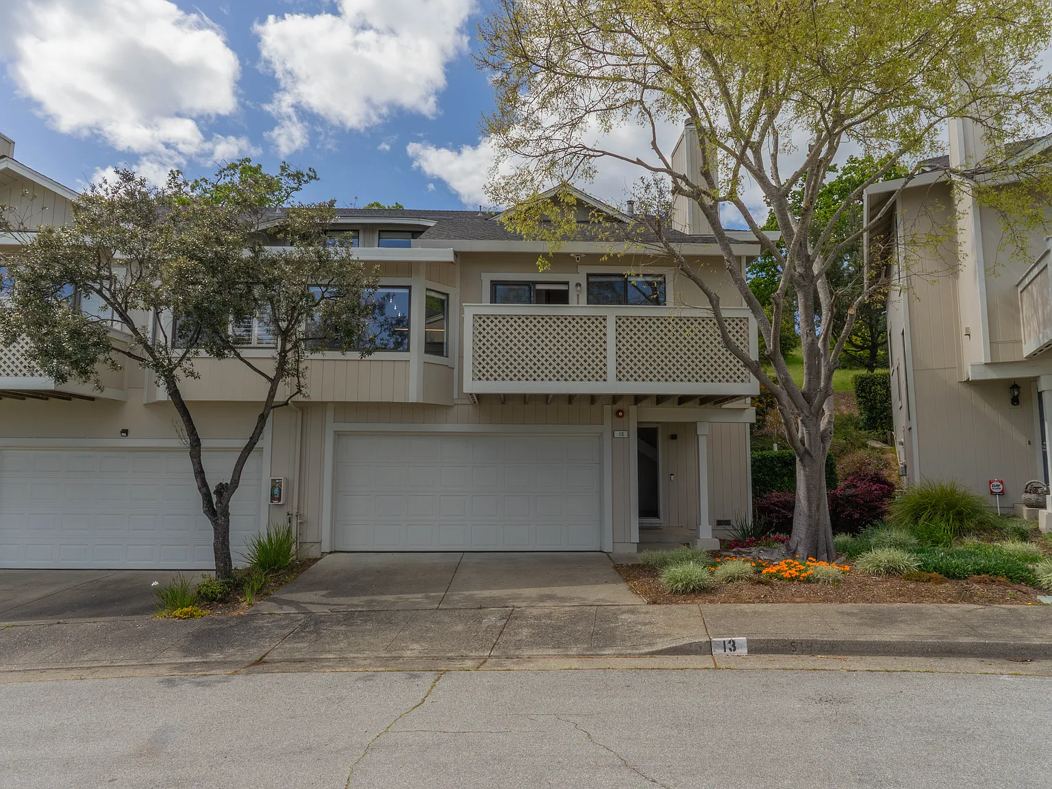 3 bed, 1452 sqft, $4,600 — Photo 2