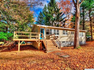 11 Lincoln Dr, Hillsdale, NY 12529