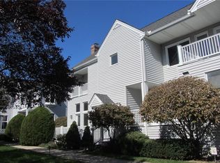 8 Cornell Pl, Rye, NY 10580