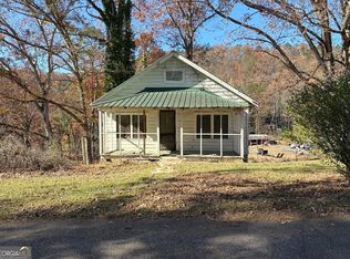 28 Old Clarksville Rd, Toccoa, GA 30577