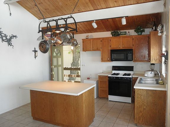 4th image of 31603 Panorama Dr