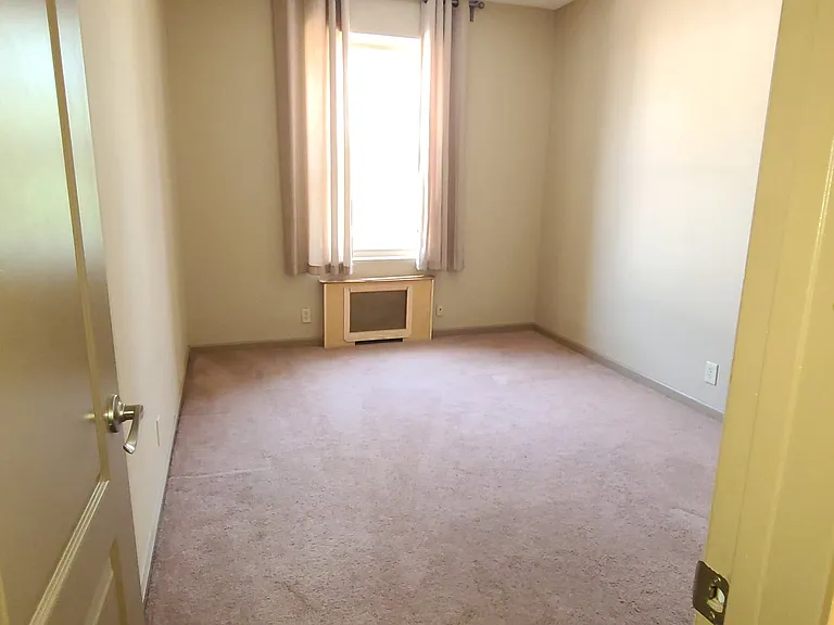 2469 E 22nd St #2 — Photo 3