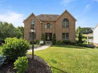 222 Elmhurst Cir, Cranberry Township, PA 16066