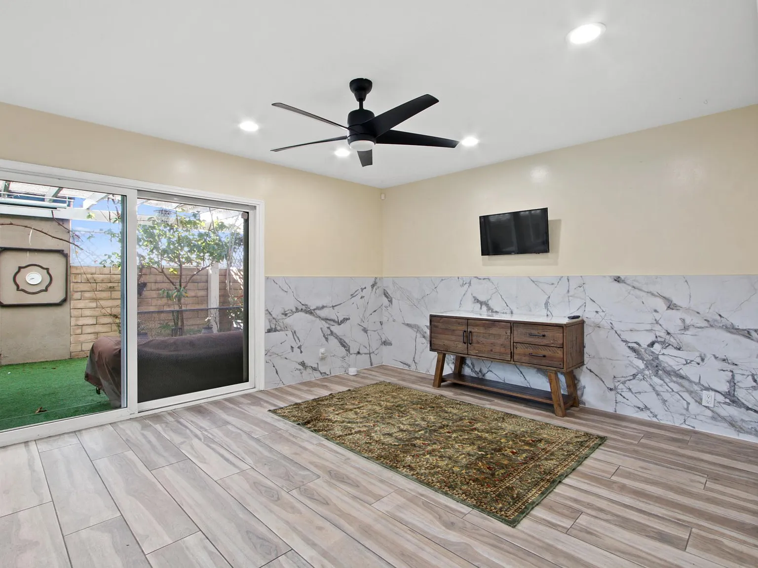 4 bed, 1748 sqft, $4,000 — Photo 4