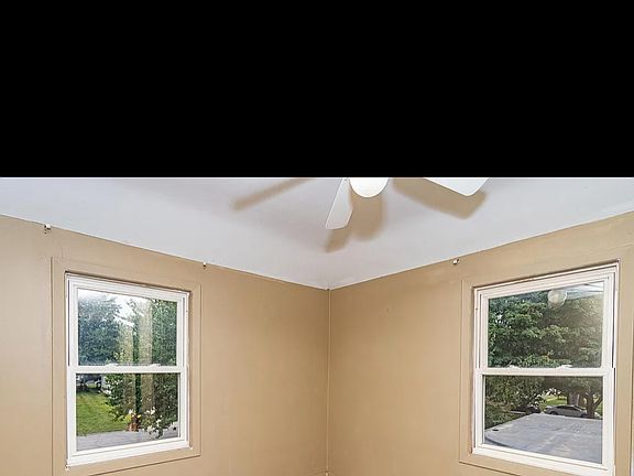 5th image of 327 S Cedar St