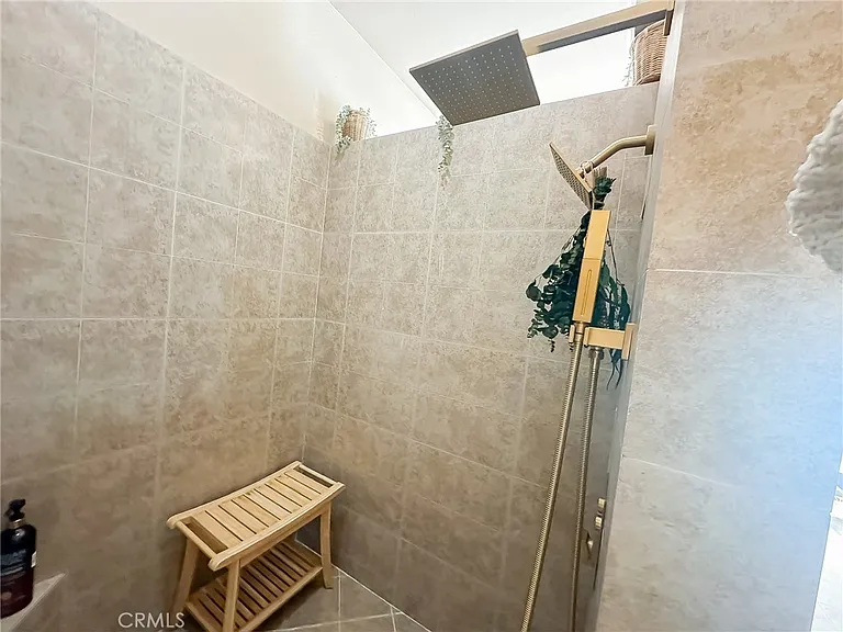 7525 Whitney Ave — Photo 12