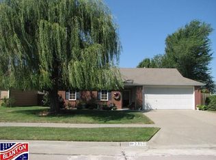 2317 Raspberry Dr, Manhattan, KS 66502