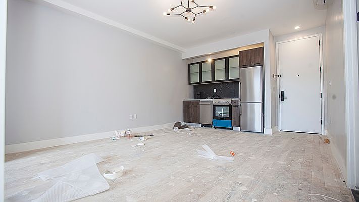 2nd image of 825 Monroe St #1F