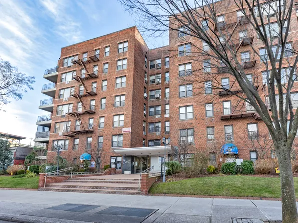 3101 Ocean Parkway image 1 of 24