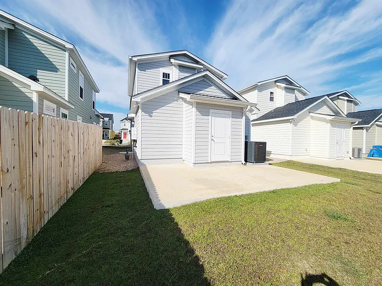 1367 Landon Hills Dr — Photo 21