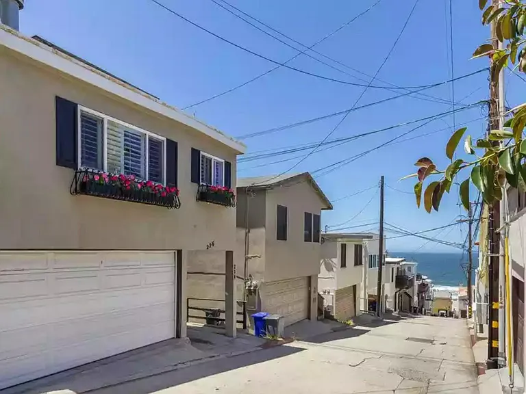 224 Kelp St — Photo 2