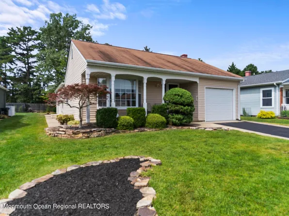 192 Pulaski Boulevard, Toms River, NJ 08757
