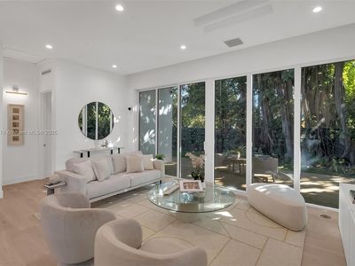 354 NW 43rd St, Miami, FL, 33127