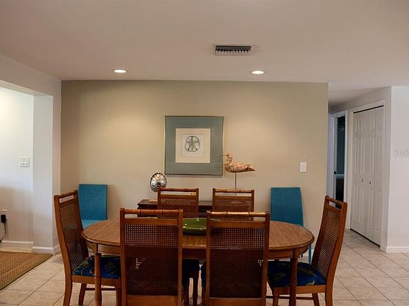 5th image of 5131 Admiral Pl